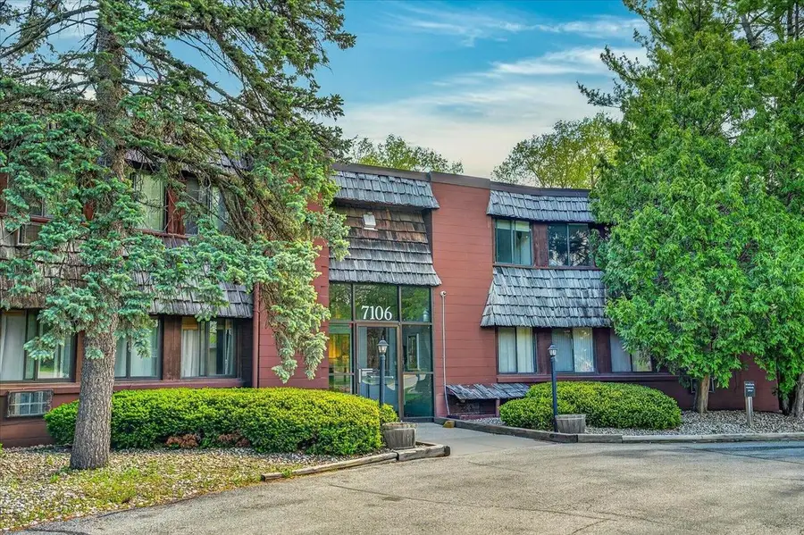 7106 Fortune Drive #18, Middleton, WI 53562 - #3