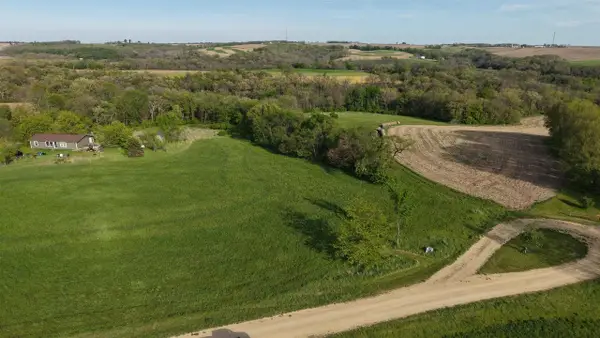 8.4 W Point Road, Monticello, WI 53570