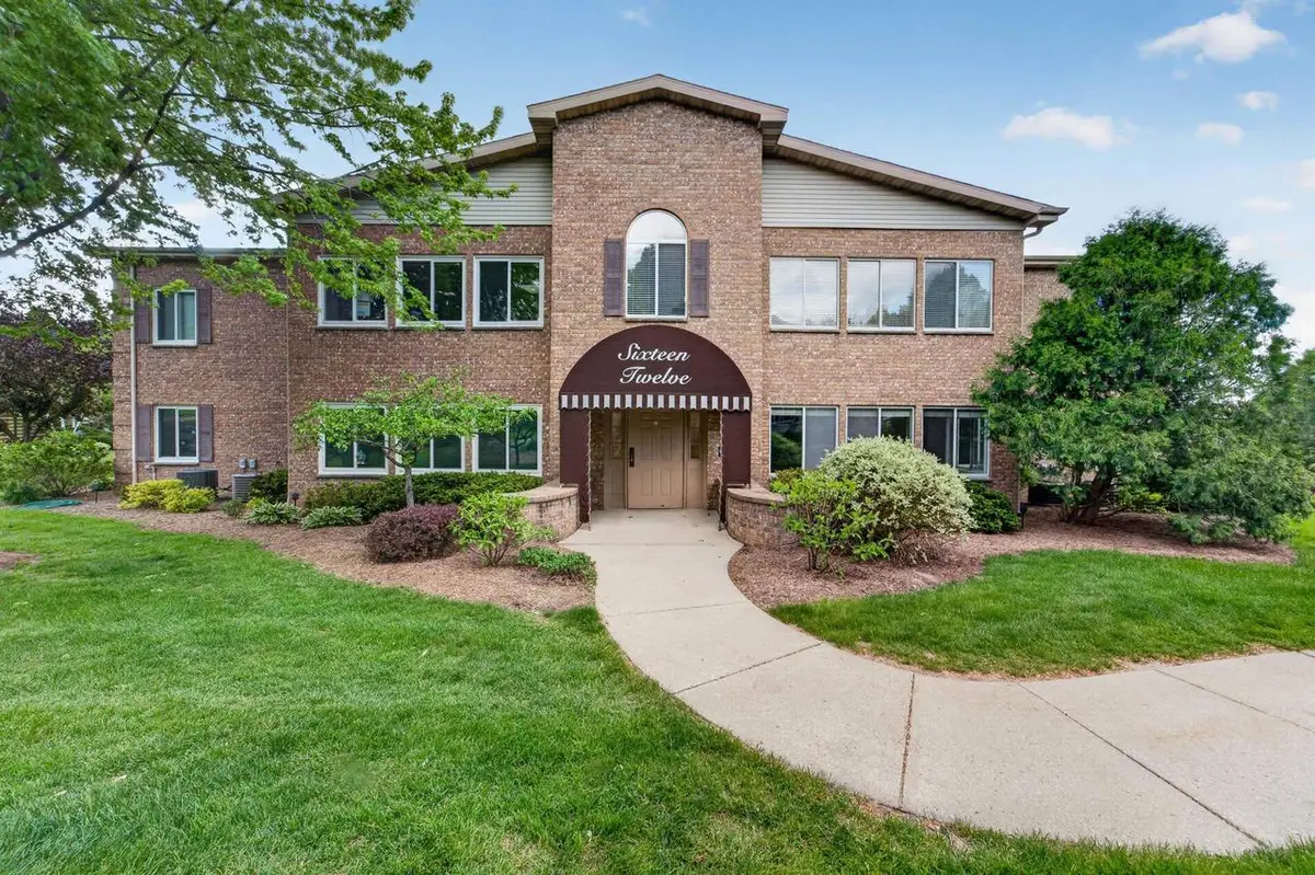 1612 S Golf Glen #D, Madison, WI 53704 - #1