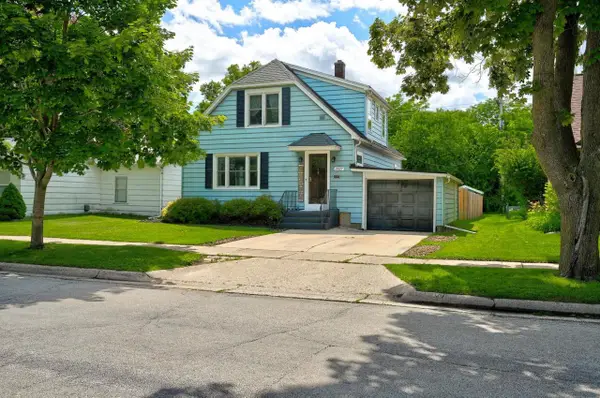 2027 17th Avenue, Monroe, WI 53566