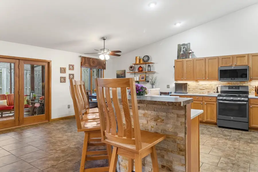 528 Clemens Court #7, Portage, WI 53901 - #3