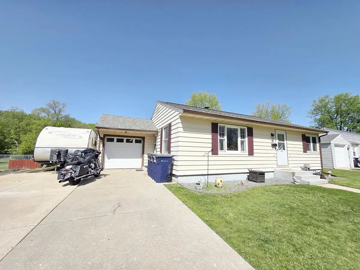 1001 Cornelia Street, Janesville, WI 53545 - #1