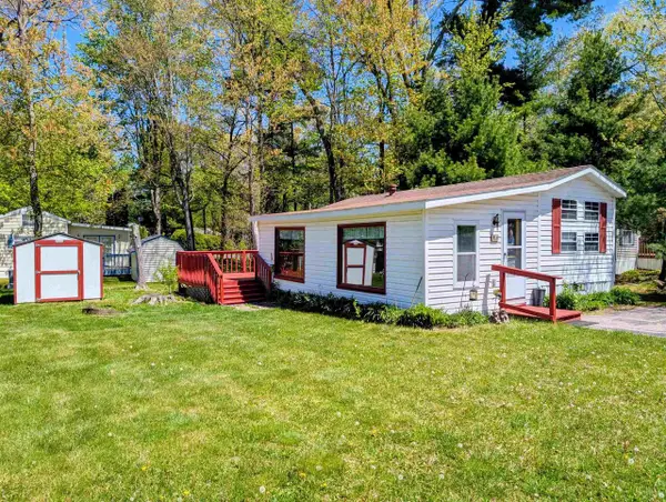113 Wood Haven Drive #35, Wisconsin Dells, WI 53965