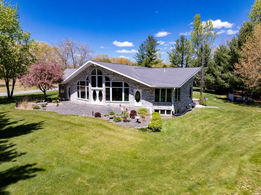 N5190 Treganza Drive, New Lisbon, WI 53950 - #2