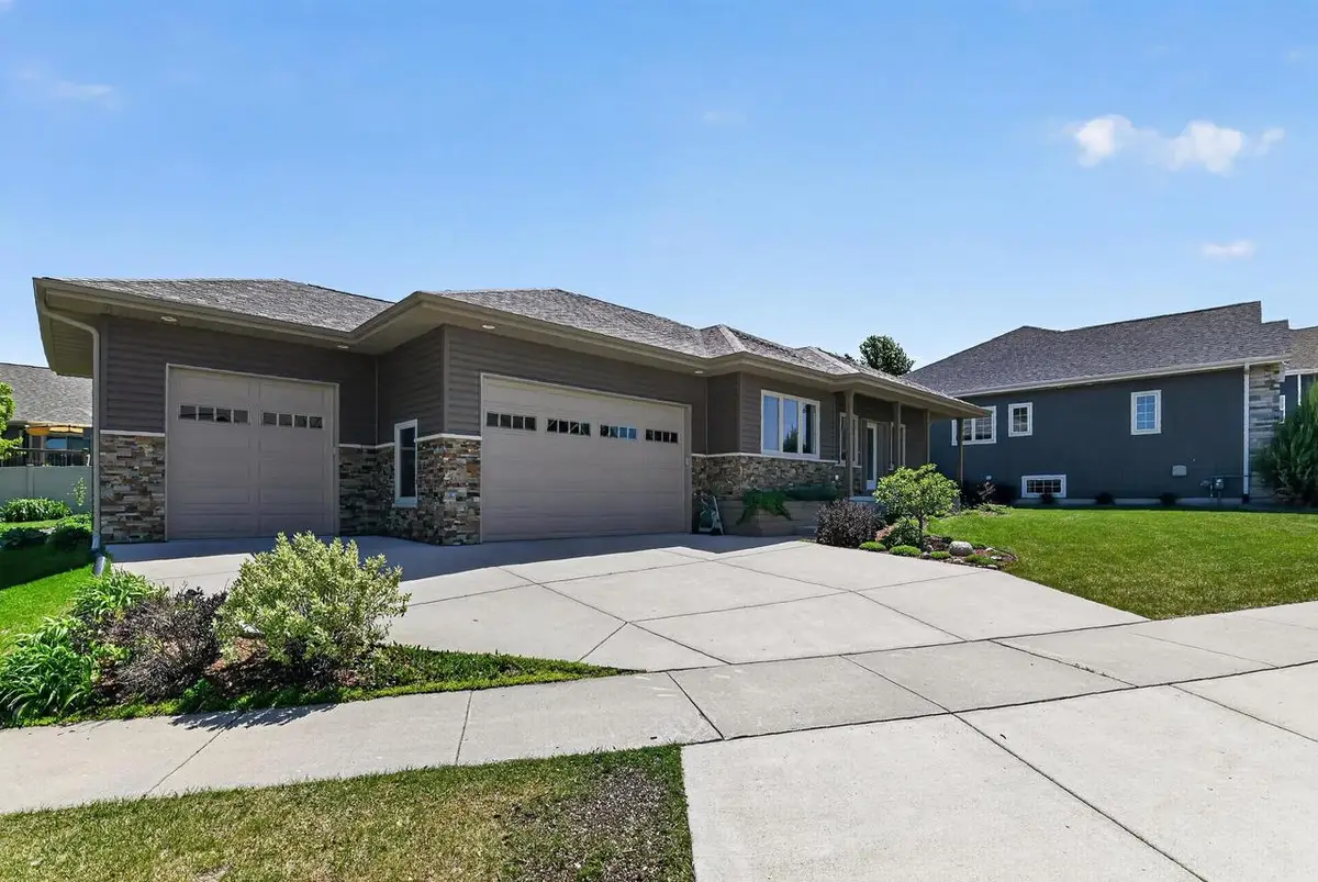 301 Venus Way, Madison, WI 53718 - #1