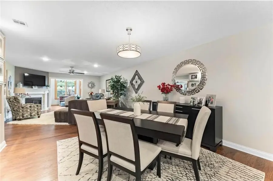 5383 Mariners Cove Drive #405, Madison, WI 53704 - #3