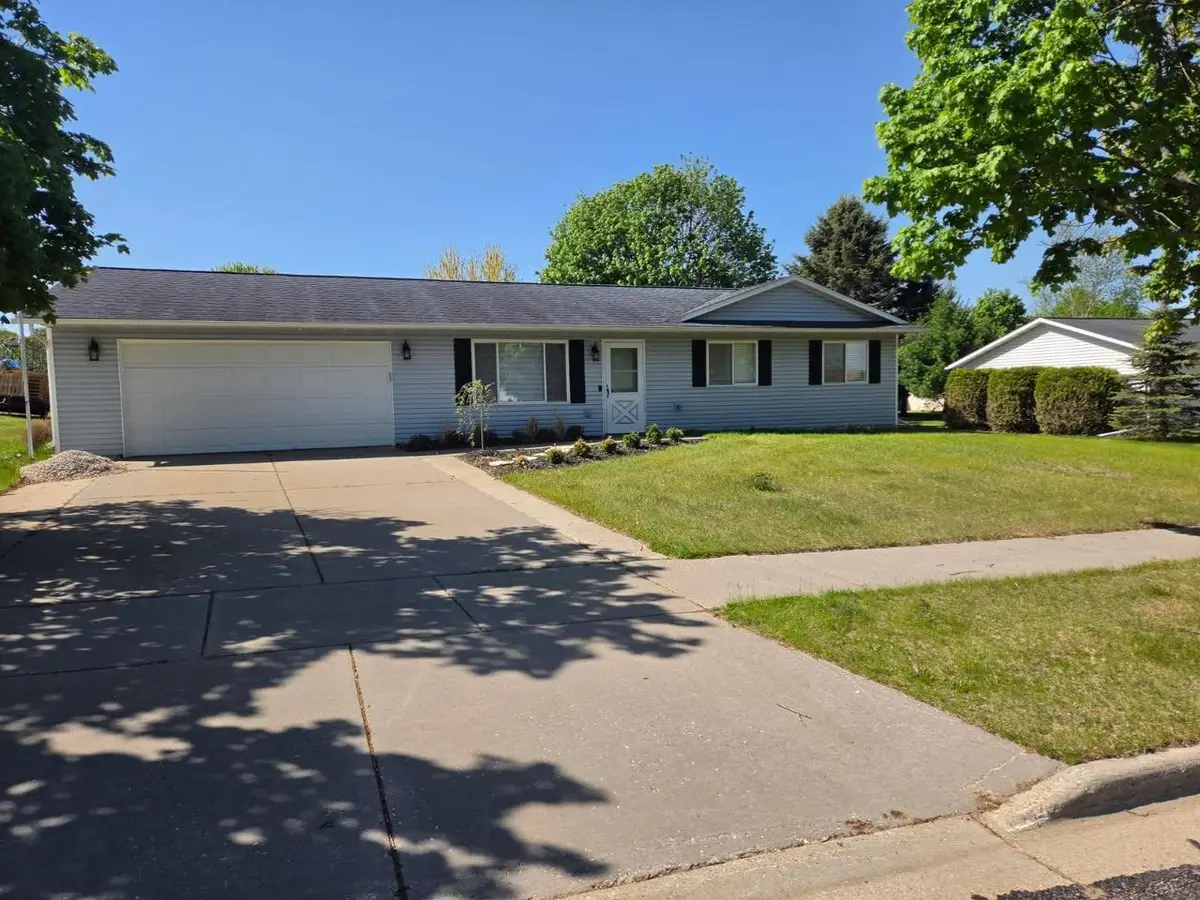 906 Jacob Circle, Reedsburg, WI 53959 - #1