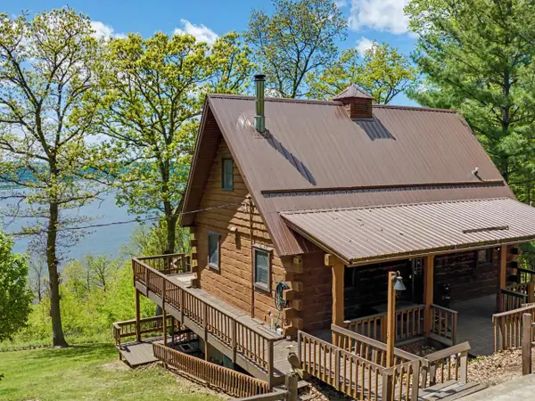 15017 Eagle Ridge Road, Ferryville, WI 54628