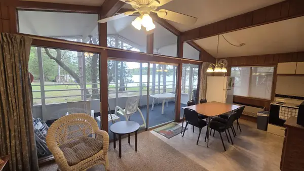 284 S Parker Lake Road, Oxford, WI 53952