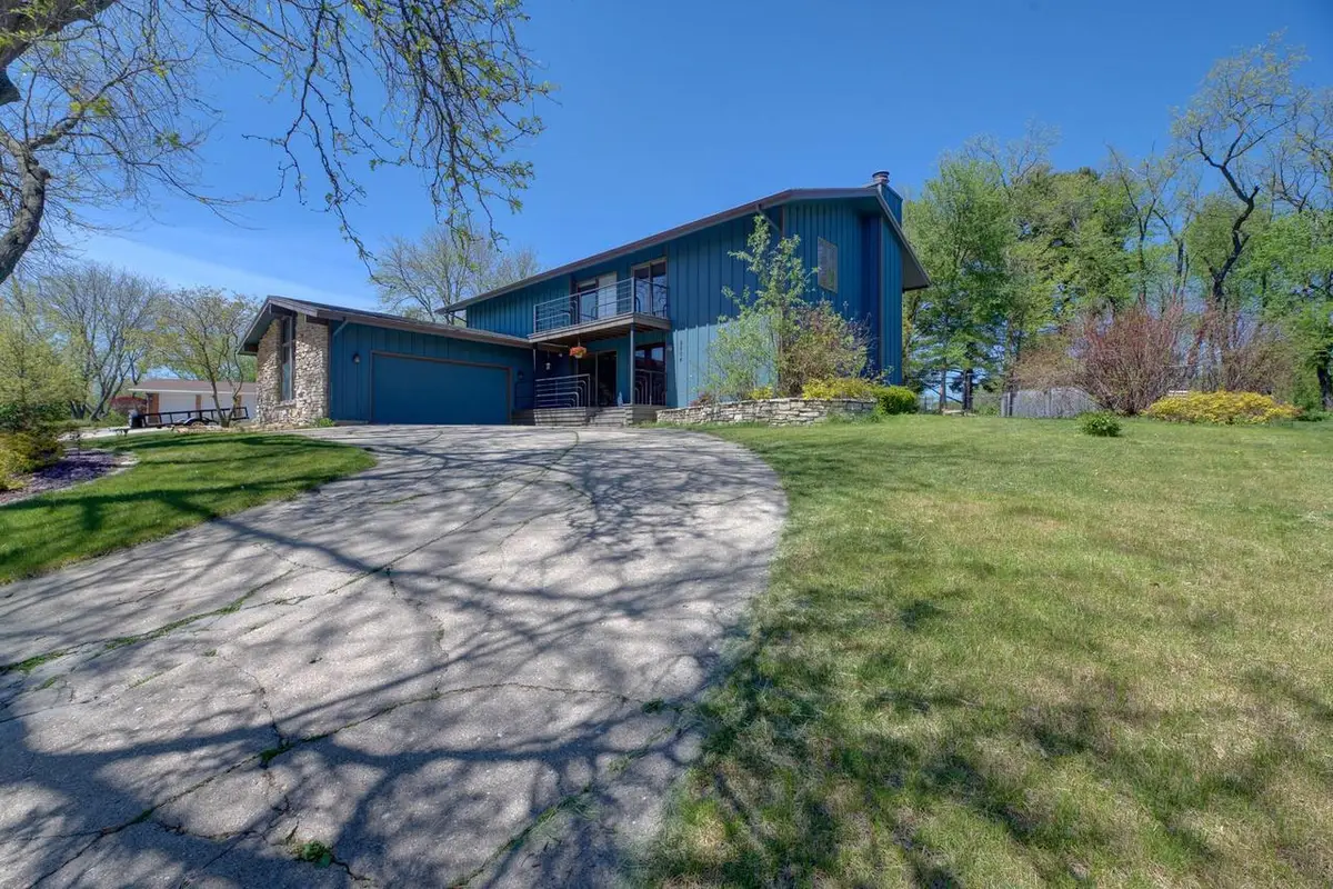 2804 Dartmouth Drive, Janesville, WI 53548 - #1