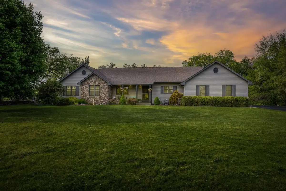 4509 E Palakwia Drive, Janesville, WI 53546 - #1