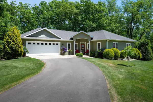 2090 Yahara Drive, Stoughton, WI 53589