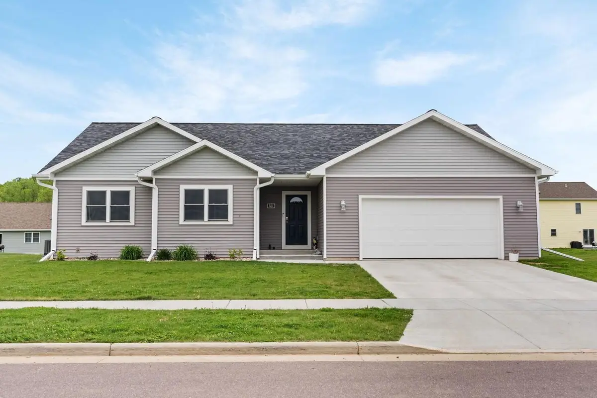 521 Roosevelt Street, Baraboo, WI 53913 - #1
