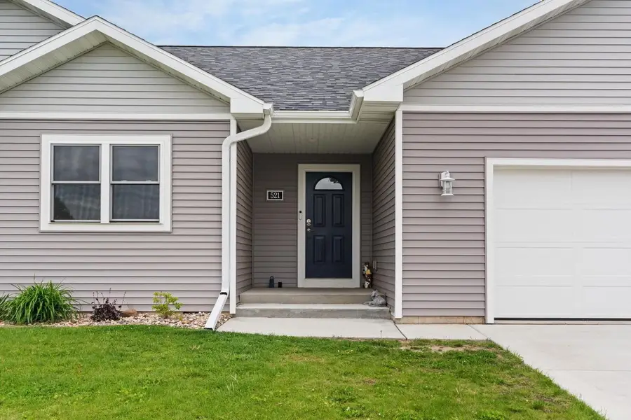 521 Roosevelt Street, Baraboo, WI 53913 - #2
