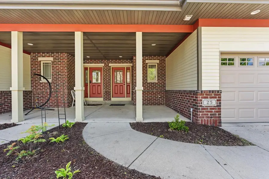 25 Windswept Way, Fitchburg, WI 53719 - #3