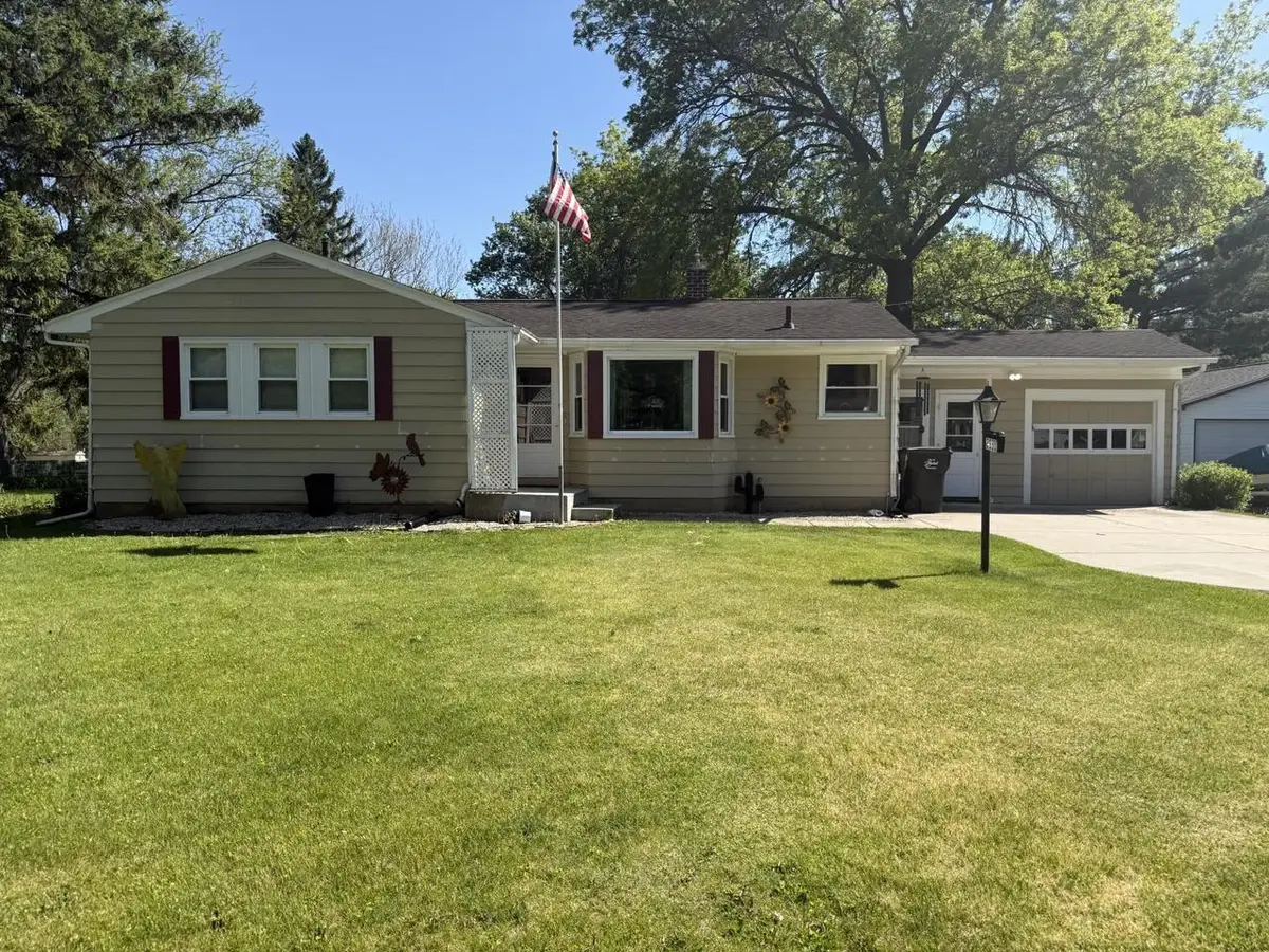 2530 White Oaks Drive, Beloit, WI 53511 - #1
