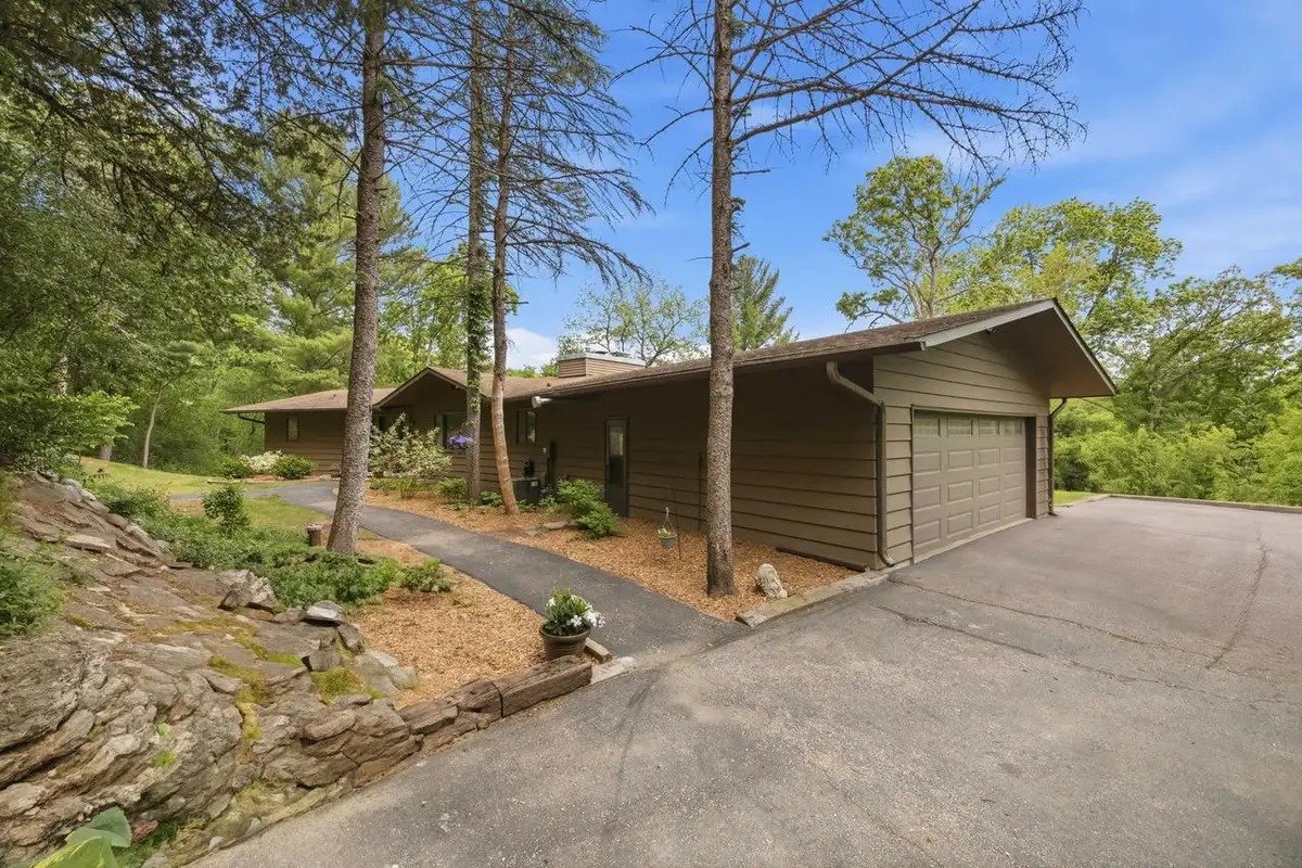 3304 N Crystal Springs Road, Janesville, WI 53545 - #1