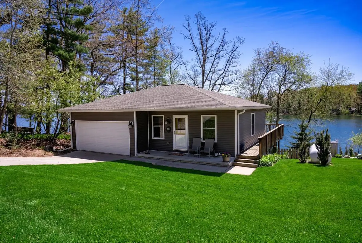 3111 W Lake Helen Drive, Rosholt, WI 54473 - #1