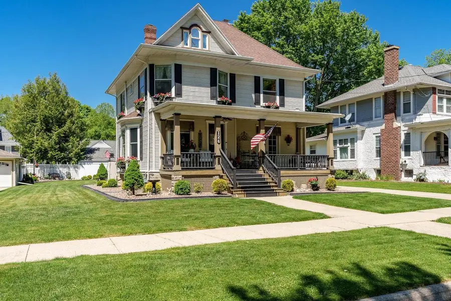 126 Jefferson Avenue, Janesville, WI 53545 - #2