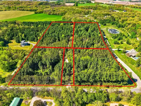 Unit 1 Sunset Drive Pines, Verona, WI 53593