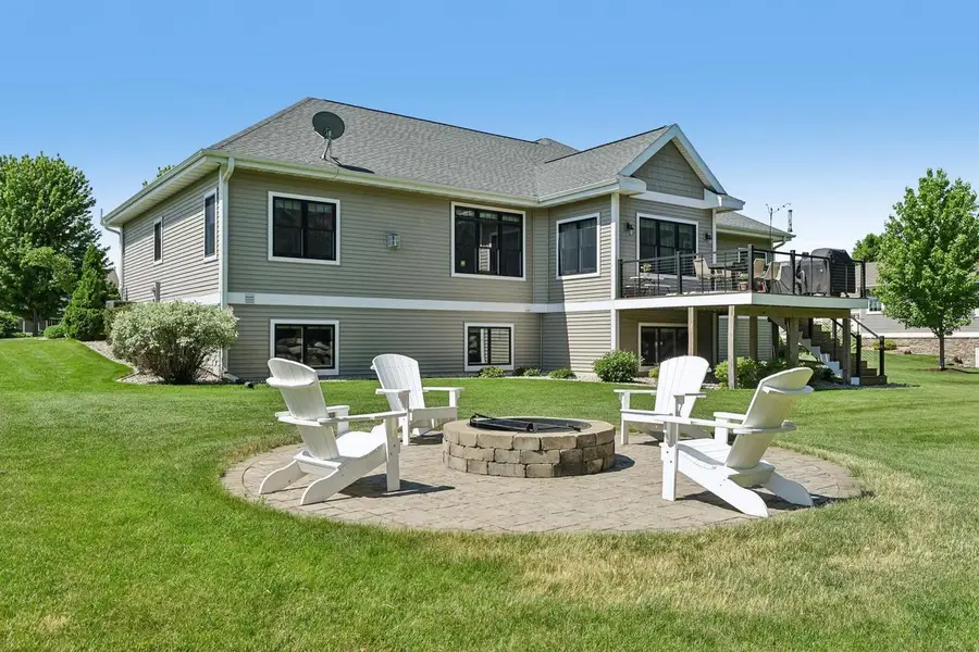 2113 Peaceful Valley Parkway, Waunakee, WI 53597 - #2