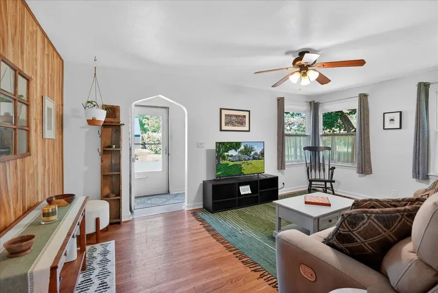 1733 Porter Avenue, Madison, WI 53704 - #3