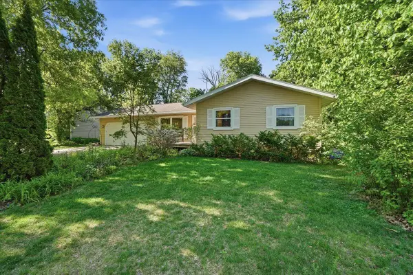 5101 Retana Drive, Madison, WI 53714