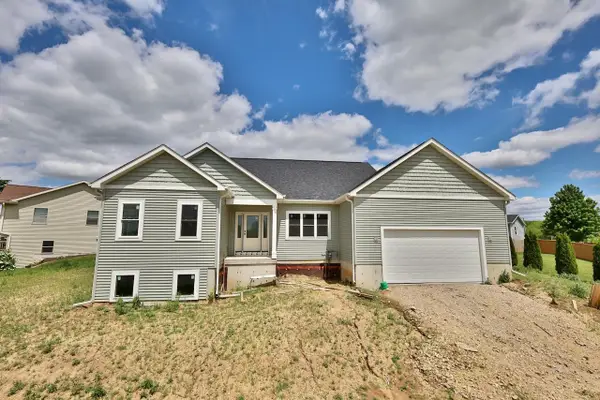4401 Crested Owl Lane, Madison, WI 53718