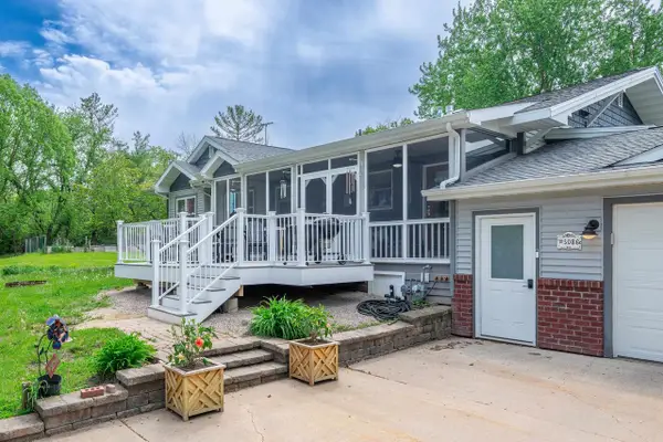 5086 Valley Heights Road, Oshkosh, WI 54904