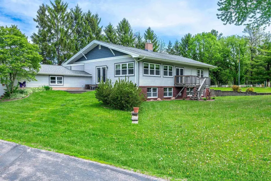 5086 Valley Heights Road, Oshkosh, WI 54904 - #2