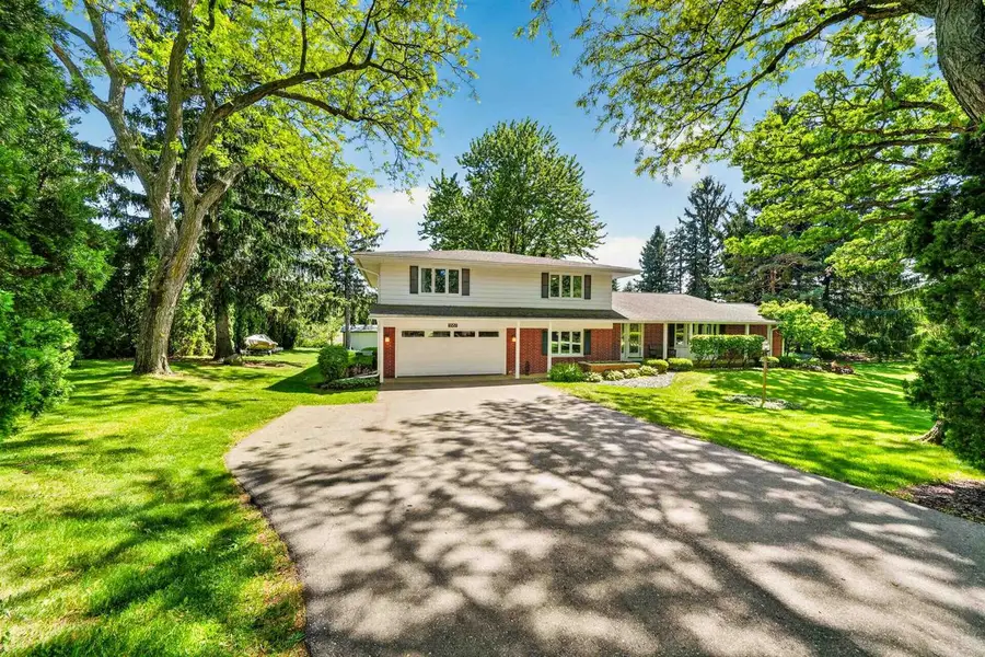 5567 Shamrock Lane, Fitchburg, WI 53711 - #2