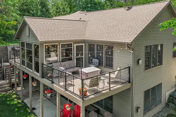S9194 Dam Heights Road, Prairie Du Sac, WI 53578