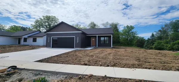 101 Rolling Meadow Drive, Darien, WI 53114