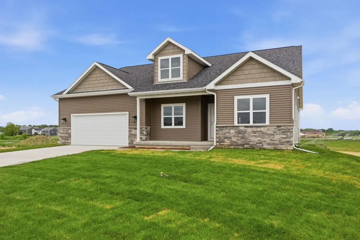 166 S 8th Street #003, Evansville, WI 53536 - #1