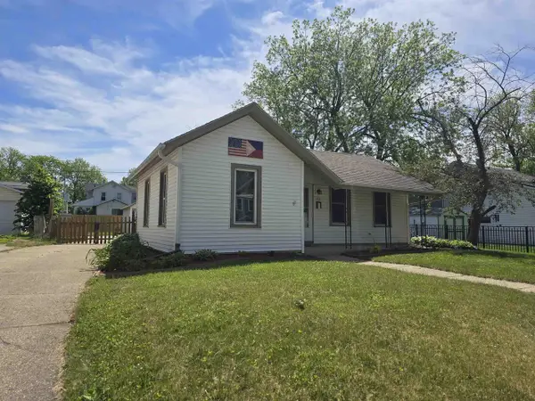 412 N Chatham Street, Janesville, WI 53548