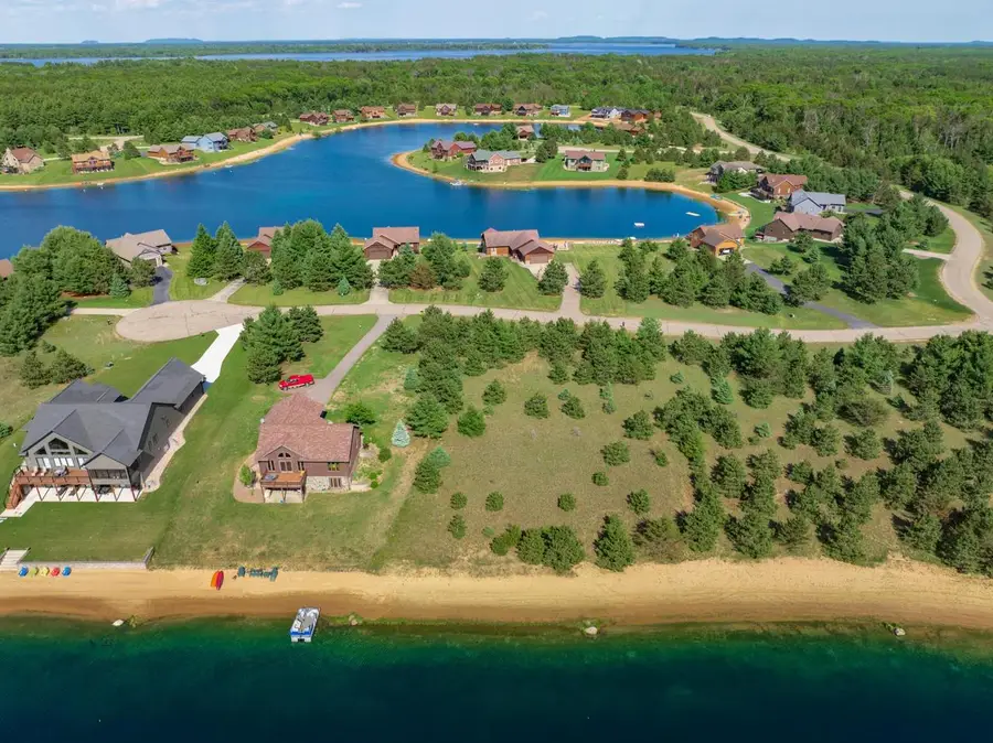 N7443 Silver Canoe Court, New Lisbon, WI 53950 - #2
