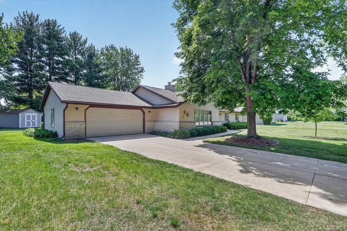 2113 Yorkshire Drive, Beloit, WI 53511 - #1