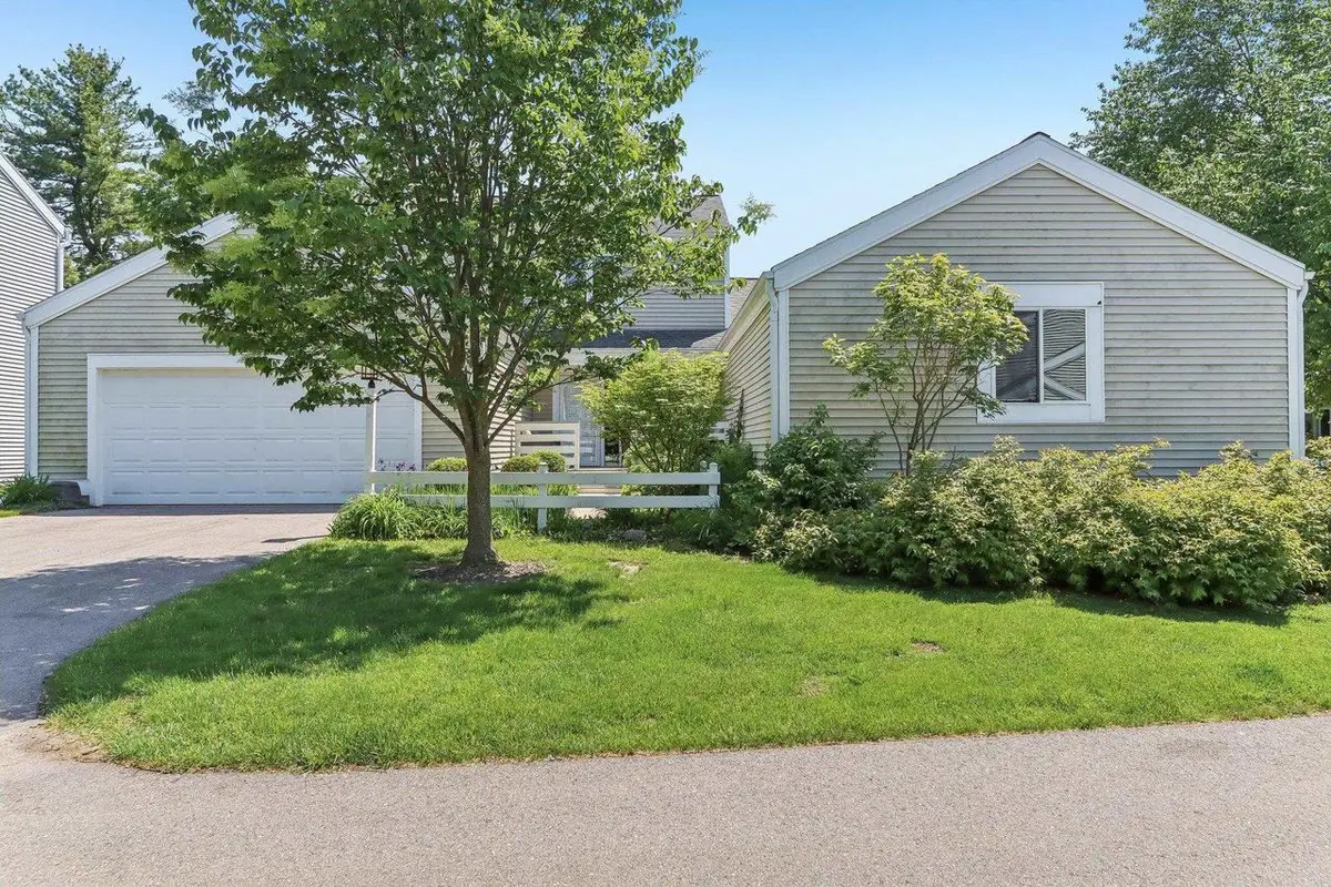 19 Oak Creek Trail, Madison, WI 53717 - #1