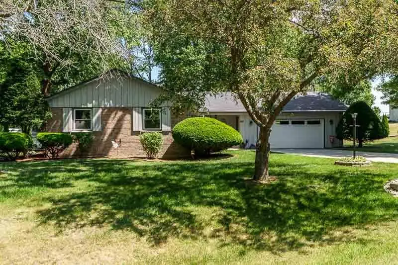 807 E Holiday Drive, Beloit, WI 53511 - #3