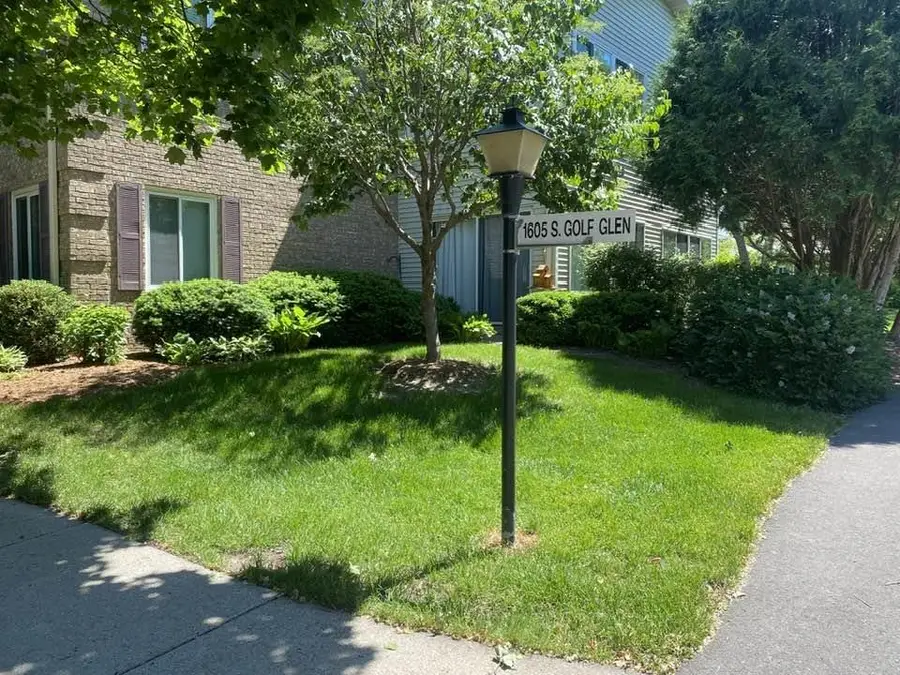 1605 Golf Glen #G, Madison, WI 53704 - #2