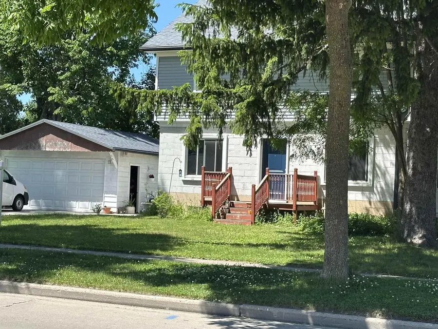 508 Prospect Avenue, Beaver Dam, WI 53916 - #3