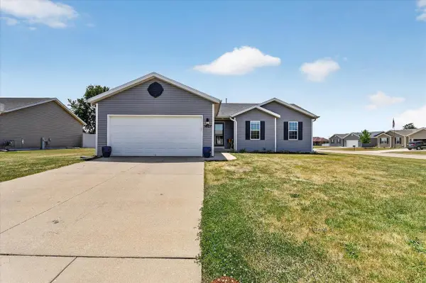 1627 Redwood Drive, Janesville, WI 53548