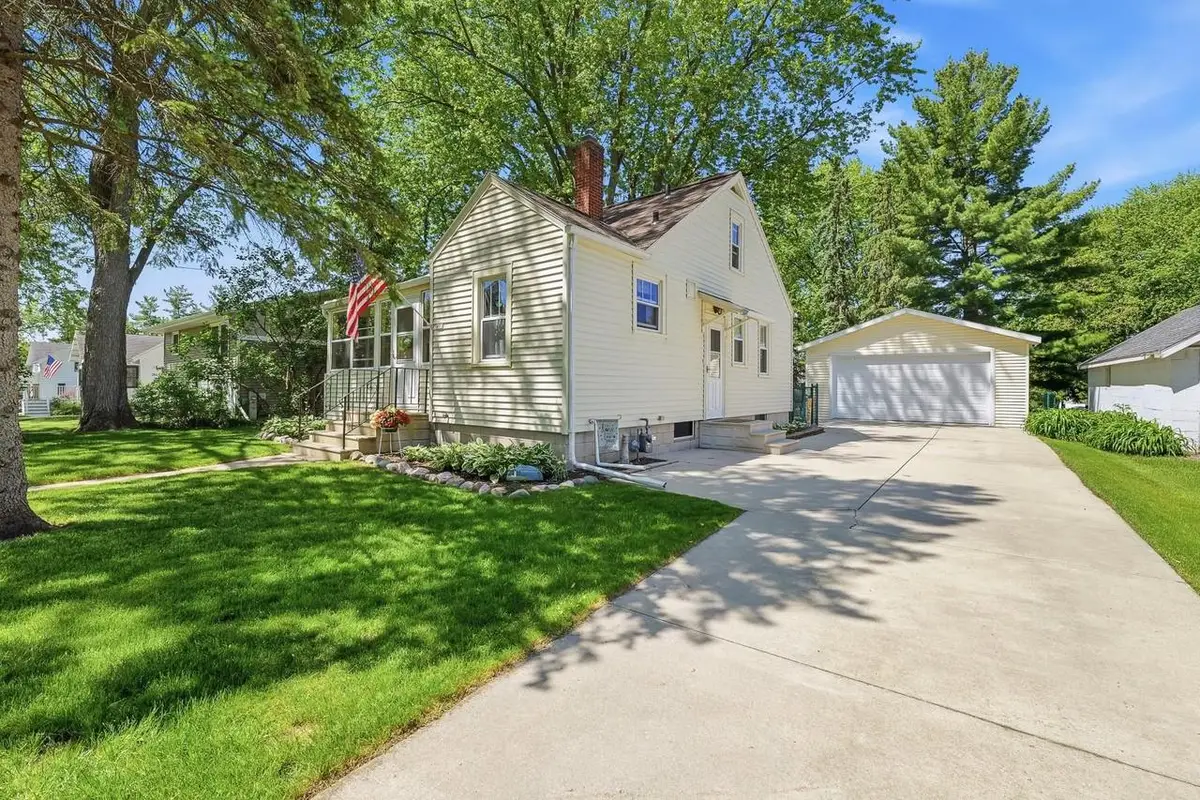 473 Walker Avenue, Green Lake, WI 54941 - #1