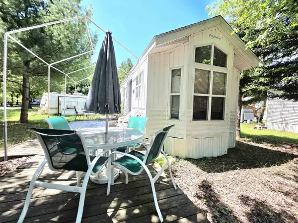 15 Quail Walk, Mauston, WI 53948