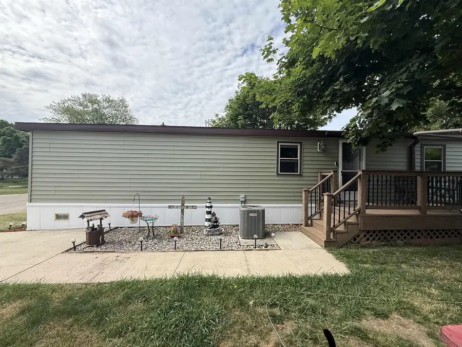 31 Maple Grove Avenue, Jefferson, WI 53549 - #2