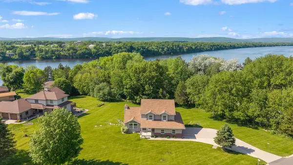 W14222 Selwood Drive, Prairie Du Sac, WI 53578