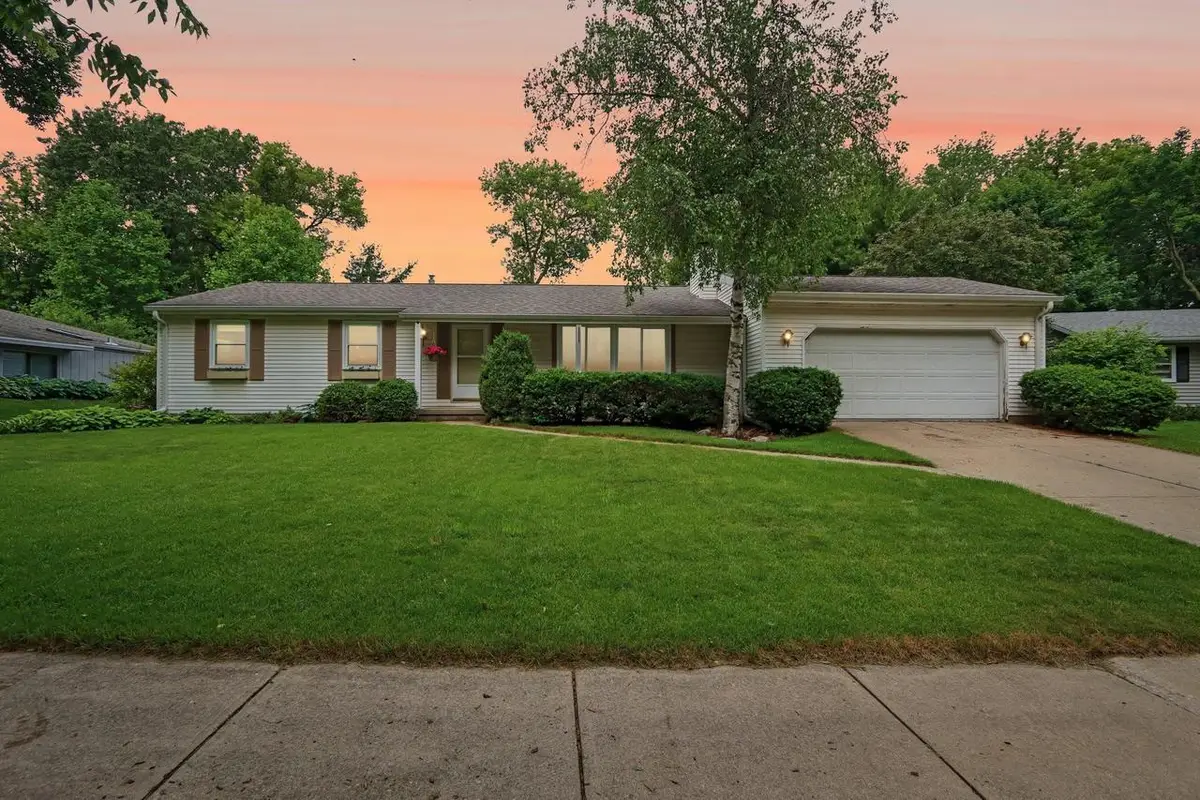 318 Oldfield Road, Madison, WI 53717 - #1