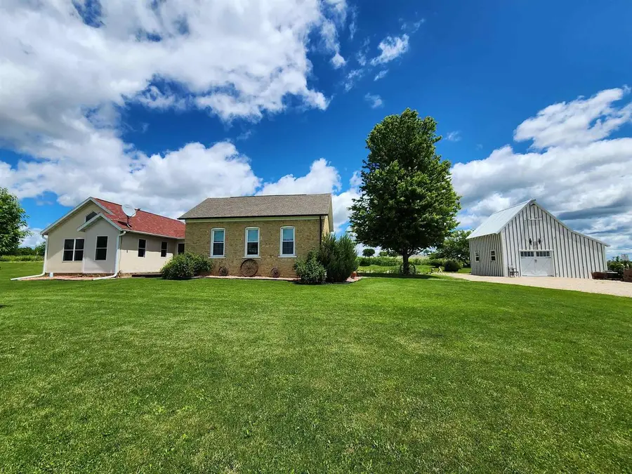 3010 County Road U, Shullsburg, WI 53586 - #2