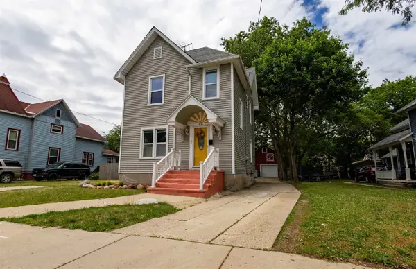 816 Bluff Street, Beloit, WI 53511