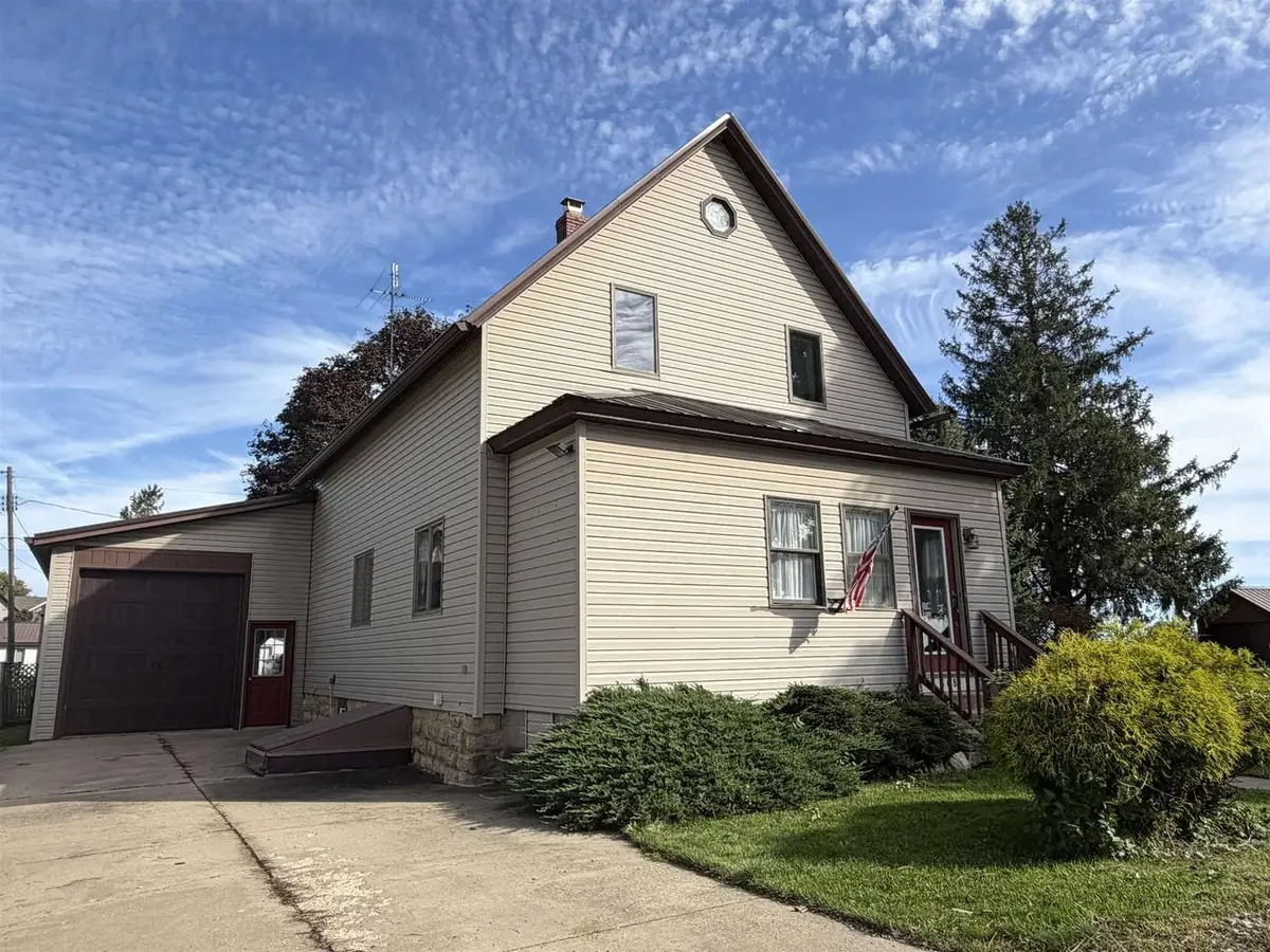 308 Spring Street, Highland, WI 53543 - #1